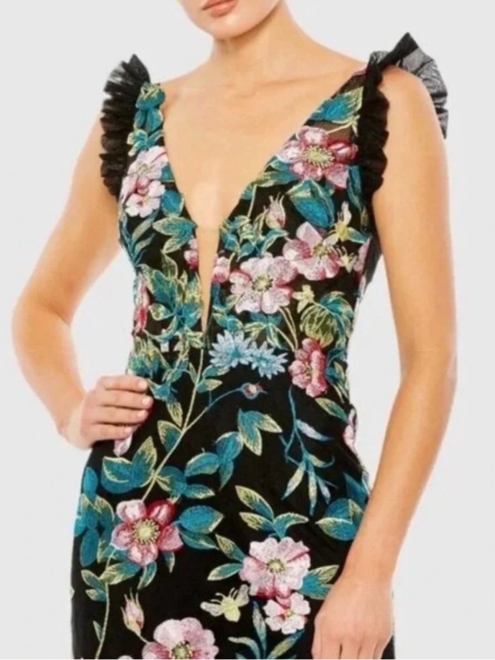 Mac Duggal Black Floral V-Neck Evening Gown with flutter sleeves size 6. NWT - Picture 5 of 15